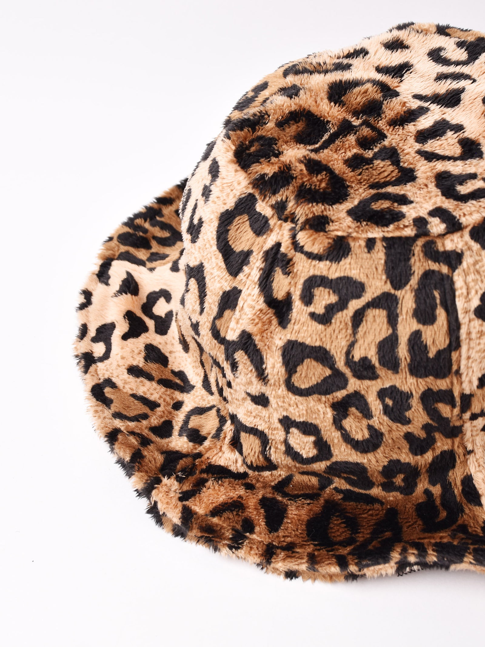 hoodlum フッドラム豹柄ベレー帽　フェイクファー　レオパード　サイズフリー hoodlum フッドラム豹柄ベレー帽 フェイクファー レオパード