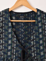 【3色展開】Meridian タペストリー ジオメトリック柄 ペプラムベスト