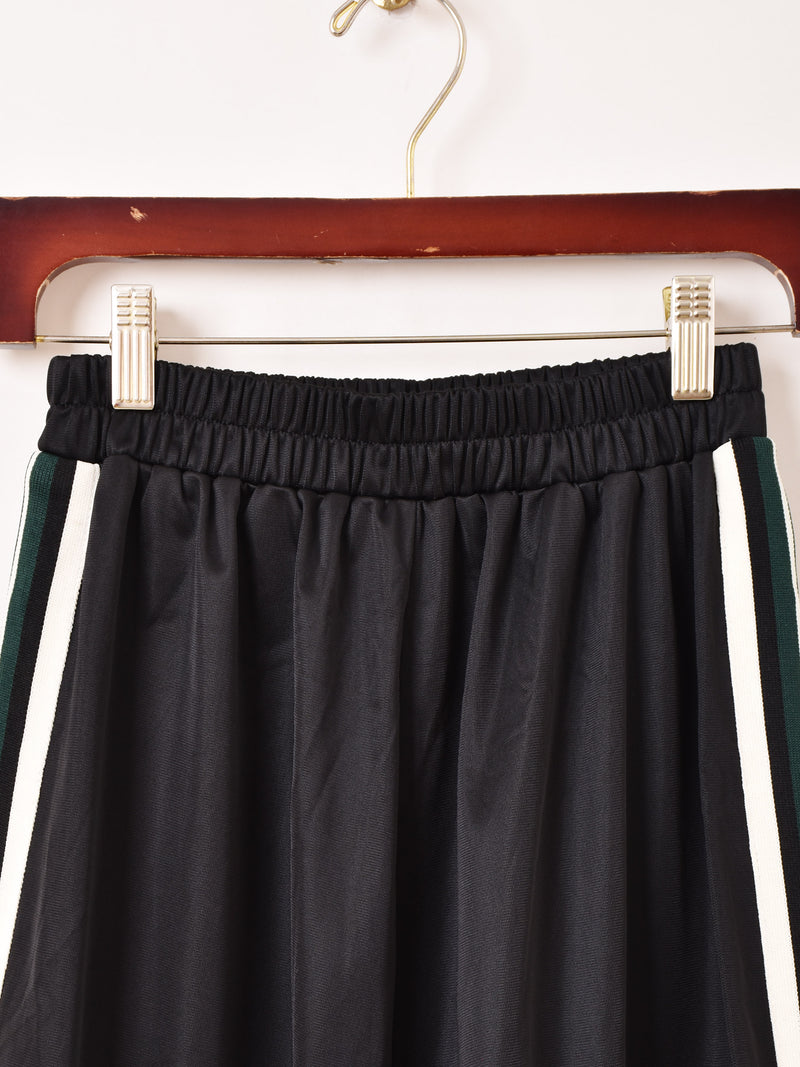【3色展開】Meridian ライン入り トラックタイプ フリルスカート