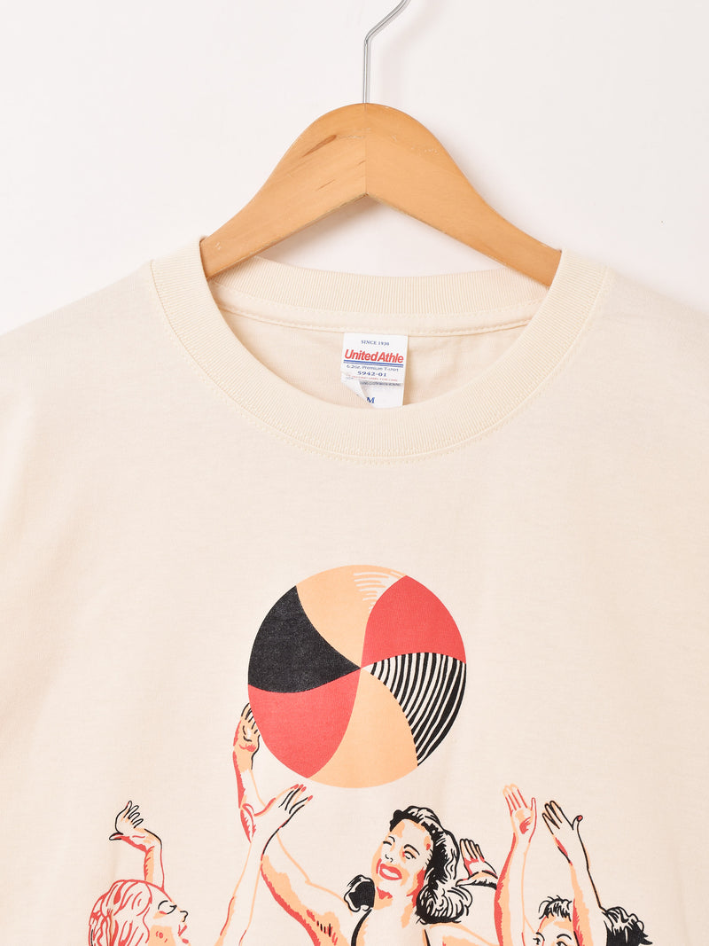 【2色展開】 プリントTシャツ 「Beach Ball Girl」
