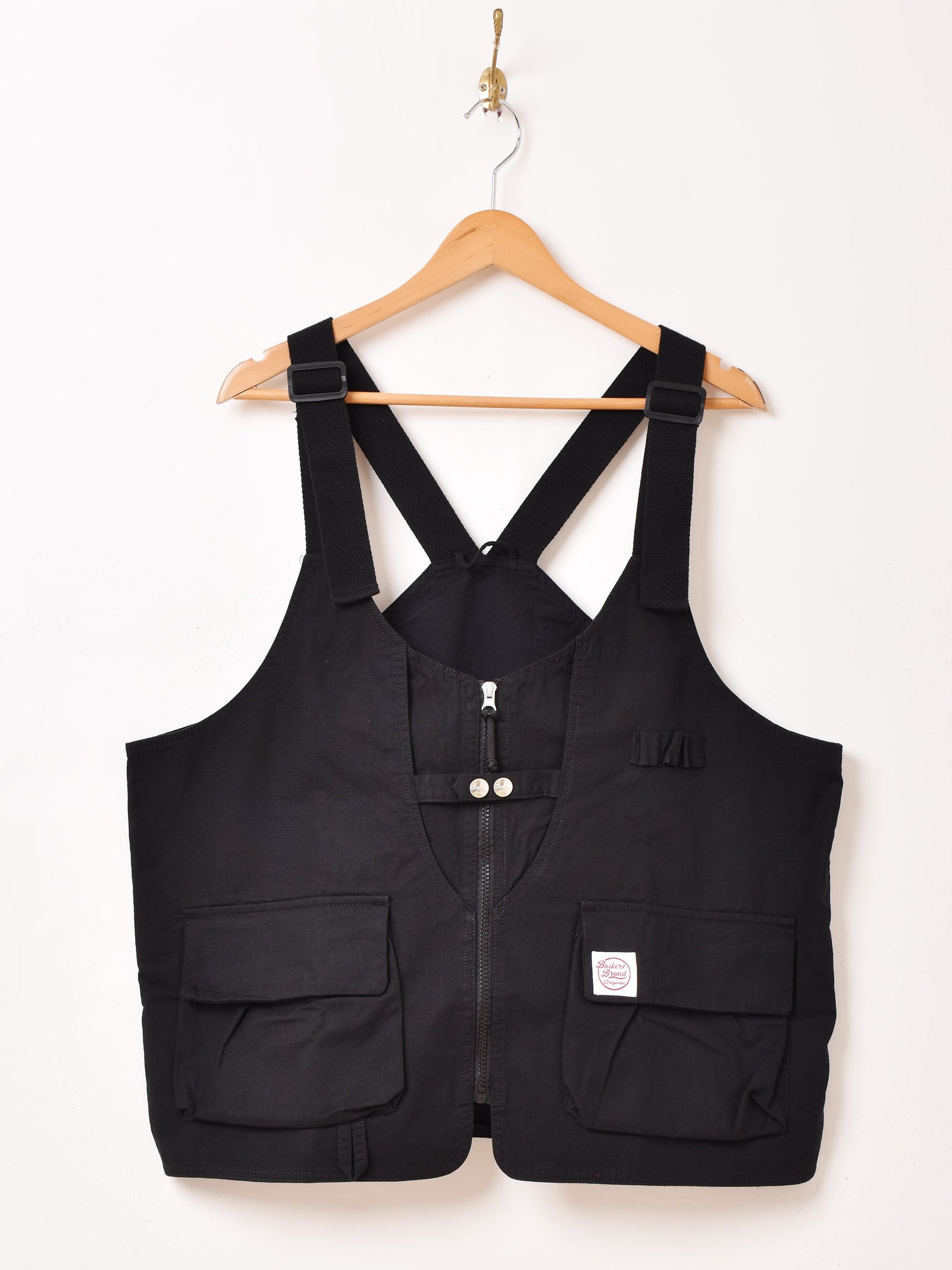 B03_2059_520f92af-ac35-4eda-