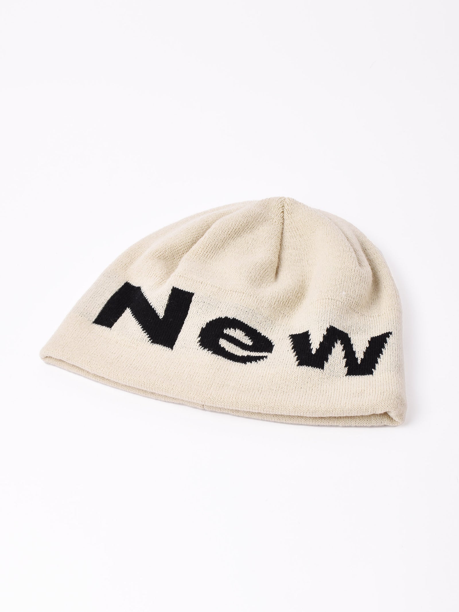 新品☆大人もOK！MM6 ニット帽 黒 ロゴ入り MM6 Maison Margiela（ｴﾑｴﾑｼｯｸｽ ﾒｿﾞﾝ ﾏﾙｼﾞｪﾗ）の「キッズ ニット