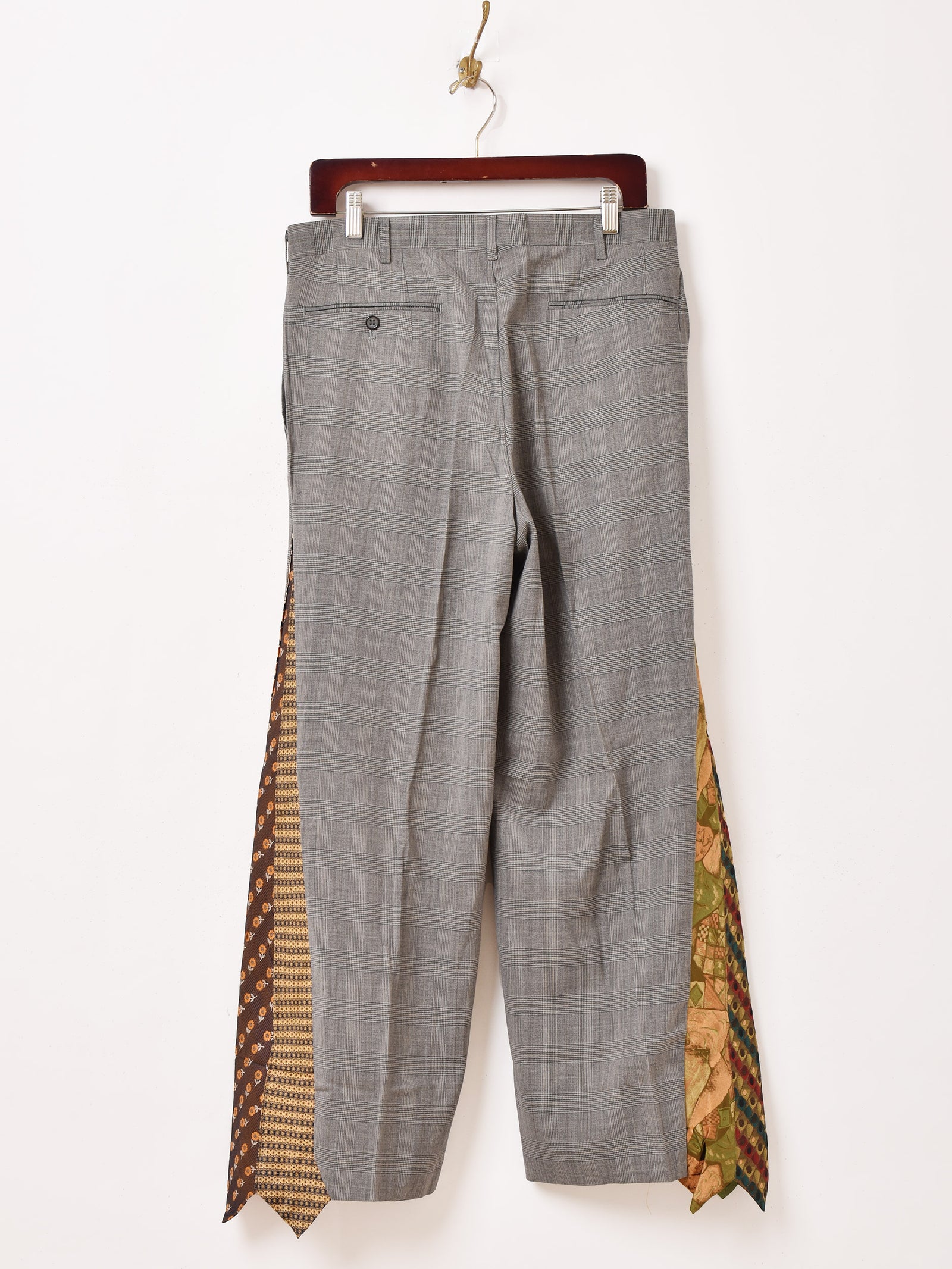 【早い者勝ち】リメイク ドッキング フレア パンツ リメイク ドッキングネクタイ フレアパンツ W34 – 古着屋Top of the