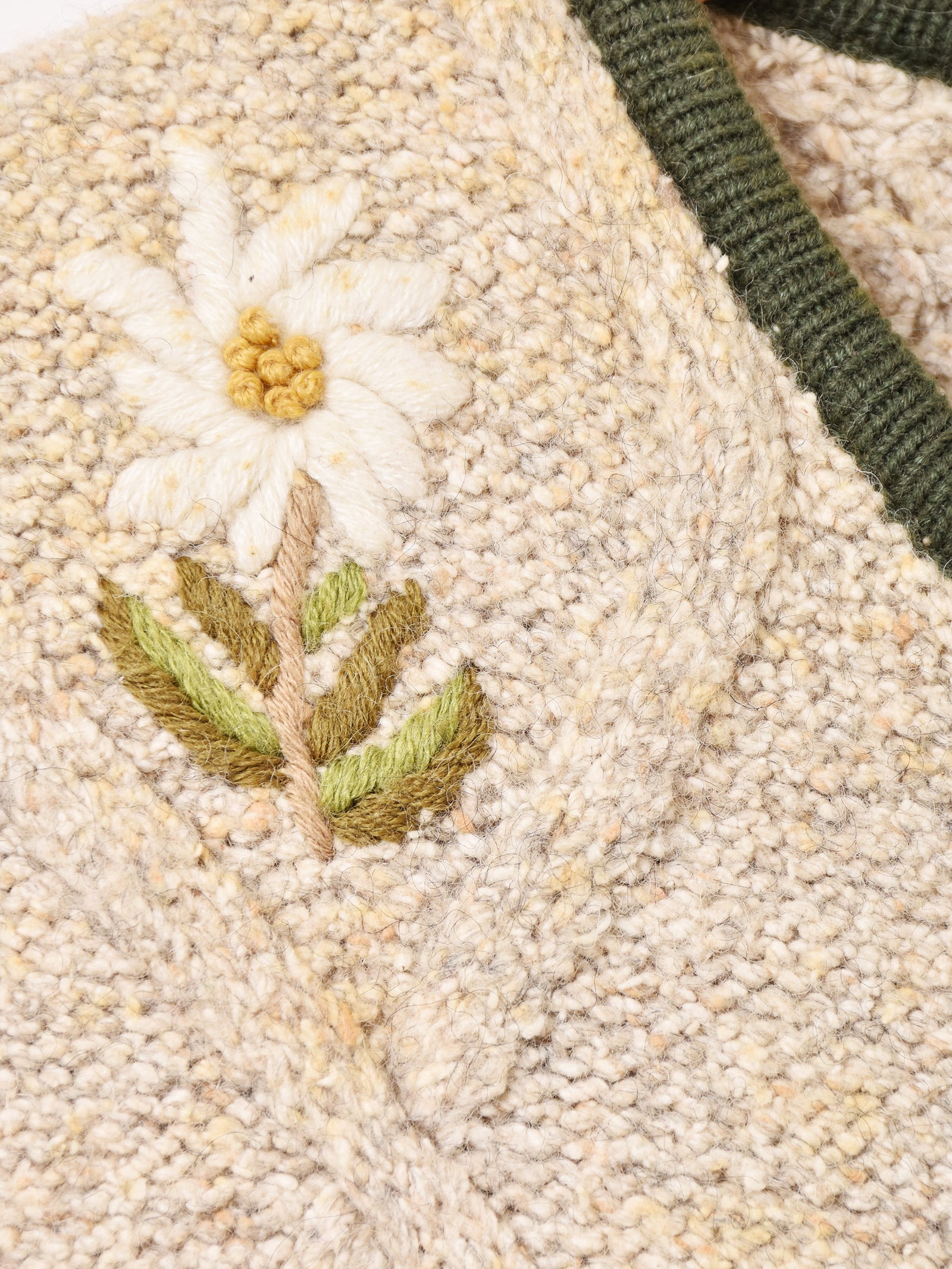 花刺繍 チロリアンニットベスト – 古着屋Top of the Hillのネット通販