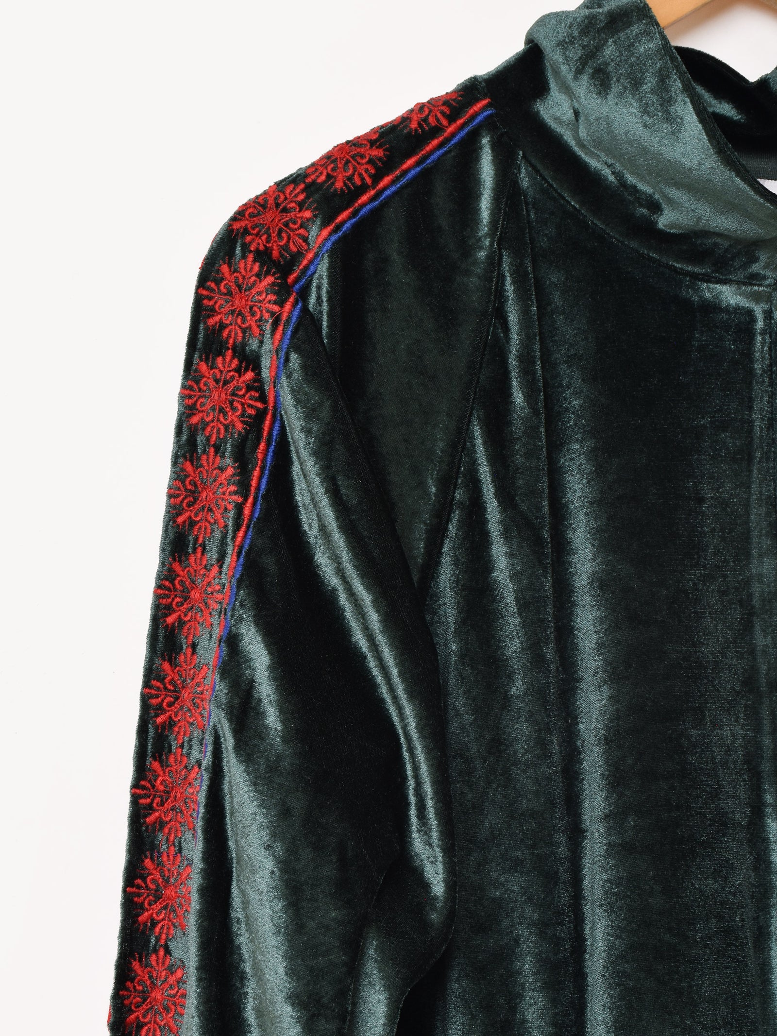 3色展開】Emerald Motel 刺繍入り ベルベット トラックジャケット