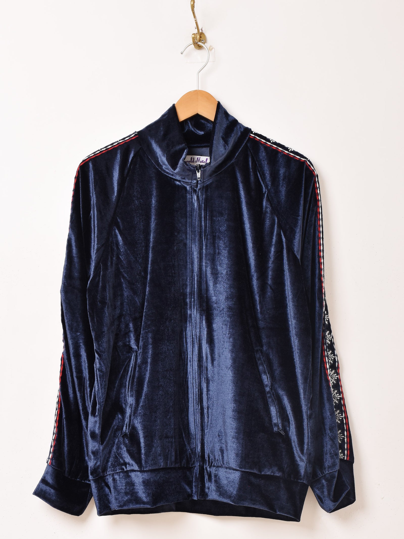 刺繍入りベルベットジャケット B03_5305_9ff33df6-426a-4ab6-