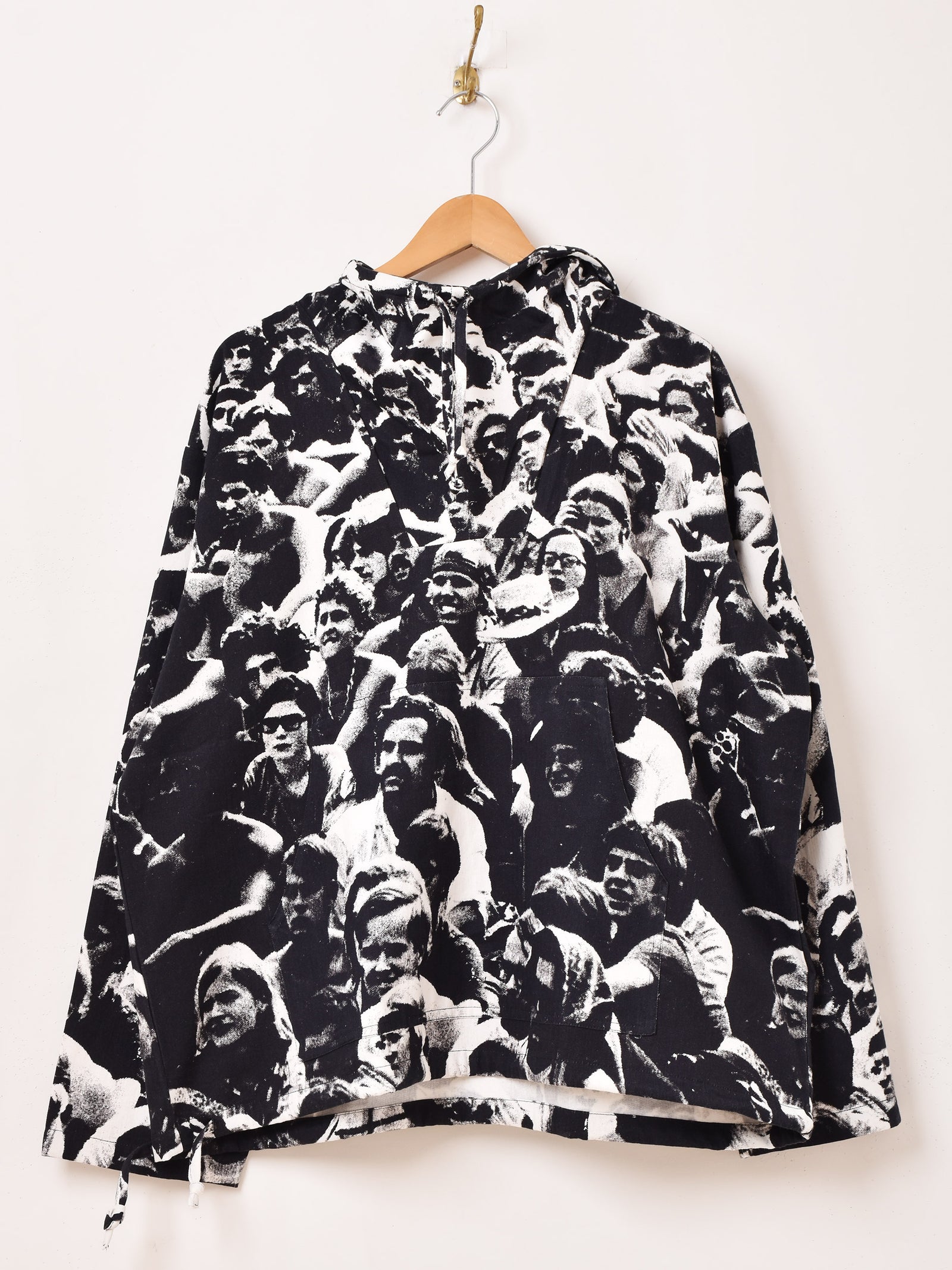 2色展開】Backers 総柄 ウッドストック アノラックパーカー – 古着屋