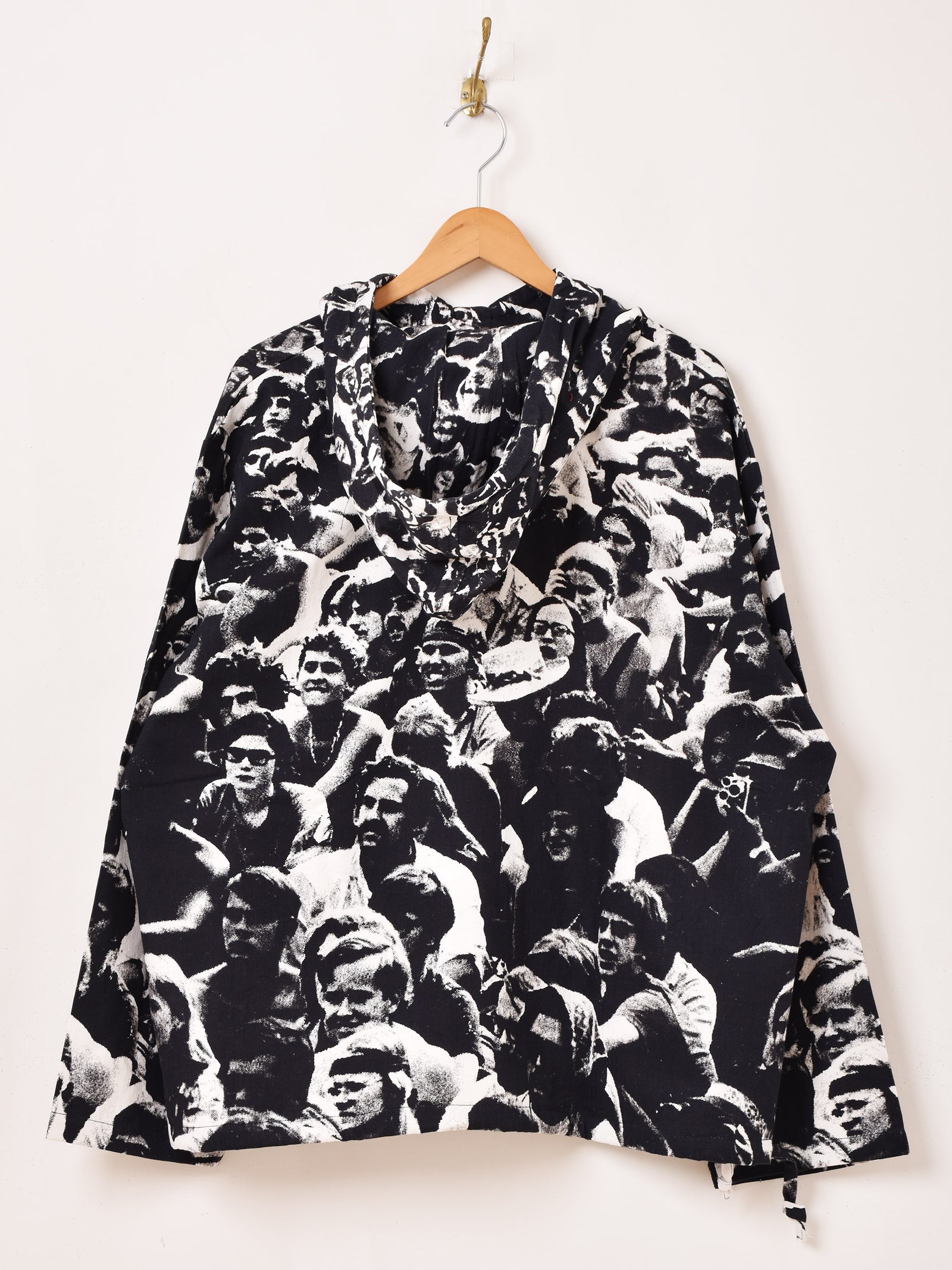 2色展開】Backers 総柄 ウッドストック アノラックパーカー – 古着屋