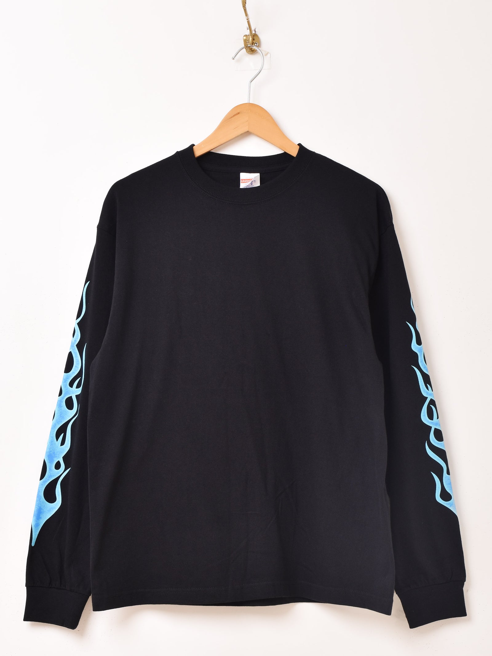 2色展開】 ファイヤーパターン ロングスリーブTシャツ – 古着屋