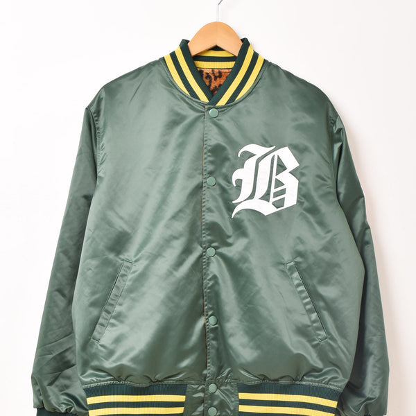 これからの季節に！？【購入希望額コメント❗️】レイカーズ スタジャン リバーシブル ✨レア❤️✨Nike レイカーズ スタジャン リバーシブル L NBA 大きめ