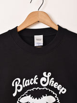 【2色展開】Backers プリントスウェットシャツ「Black Sheep」