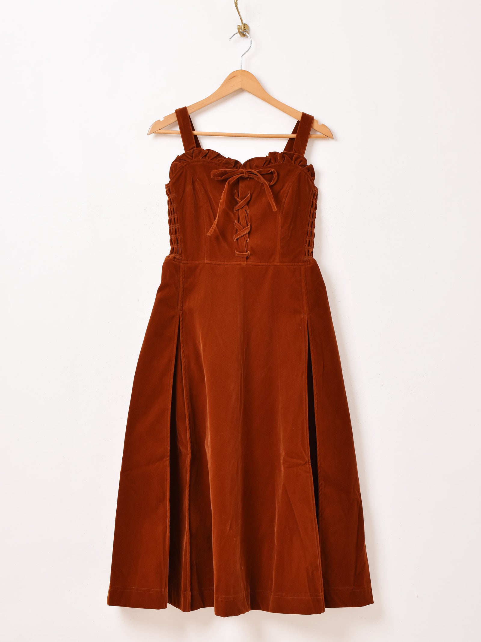 B03_5889_3d1285c1-f9db-4567-