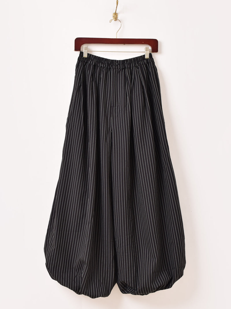 2色展開】Meridian ピンストライプ柄 バルーンパンツ – 古着屋Top of
