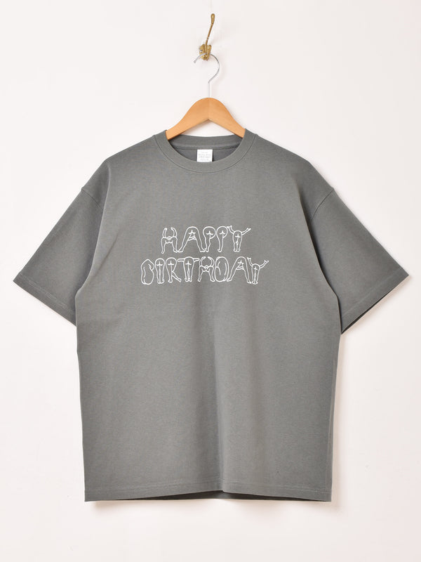 【2色展開】 プリントTシャツ「HAPPY BIRTHDAY」