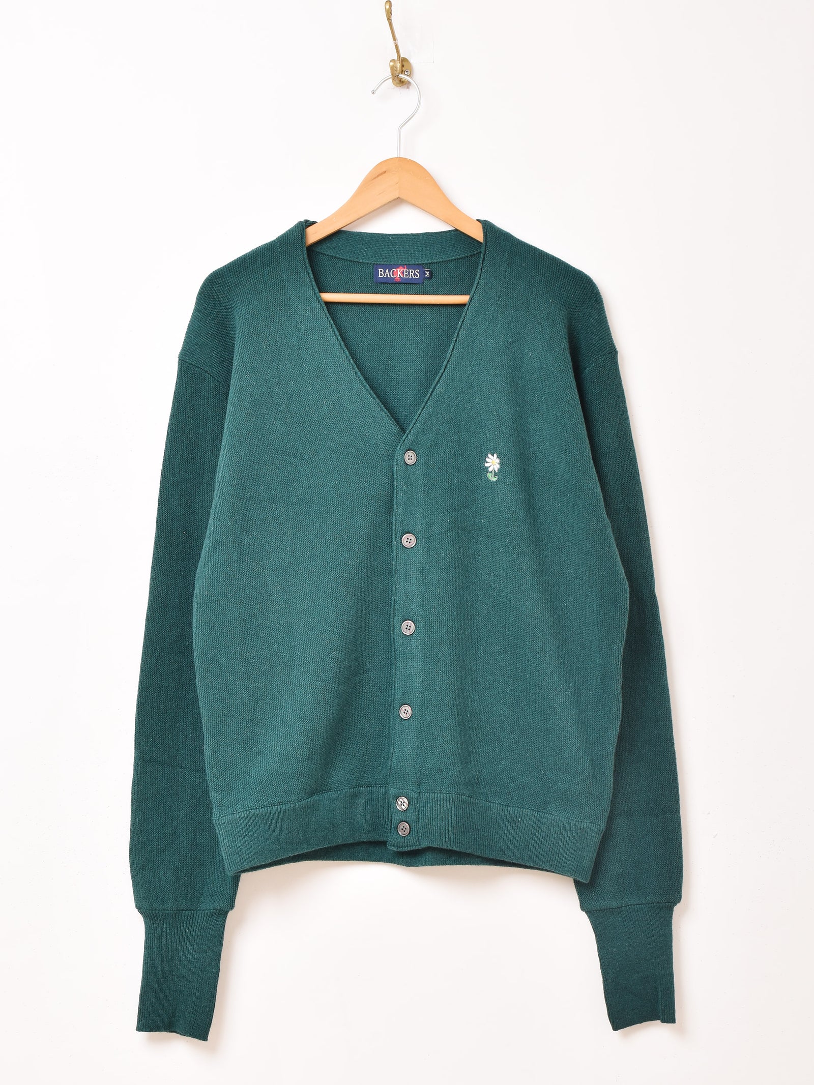 梅桃shop 紹介文 4色展開】Backers ワンポイント刺繍 フラワー カーディガン