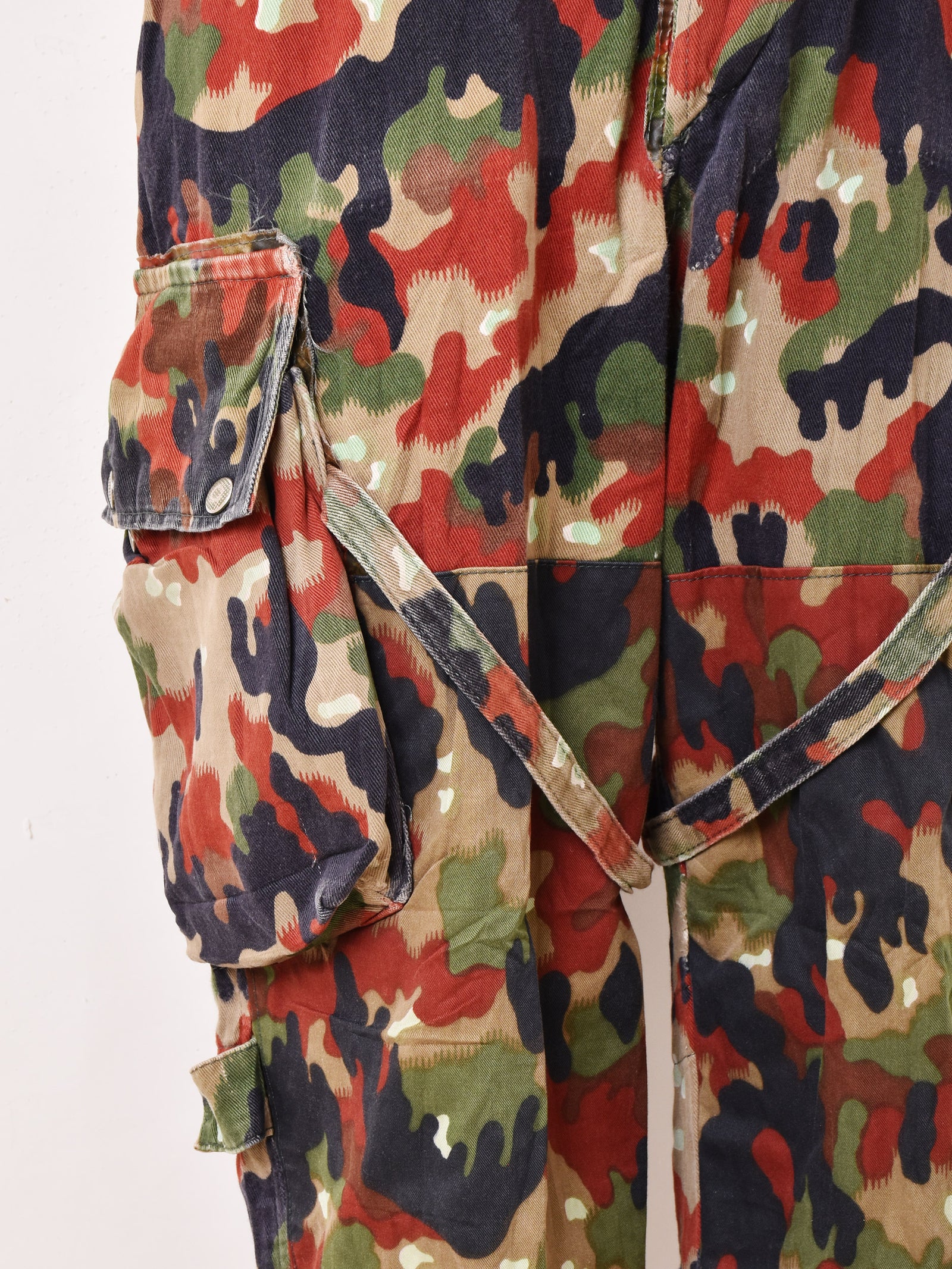 スイス軍迷彩オーバーオール 多ポケット スイス軍迷彩オーバーオール 多ポケット スイス軍迷彩