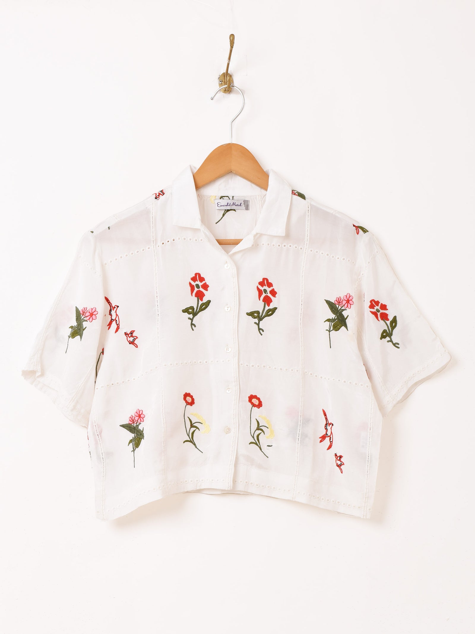 Edwina horl flower 開襟シャツ　オープンカラー　花柄 Emerald Motel 花柄 刺繍 オープンカラー 半袖シャツ – 古着屋Top of