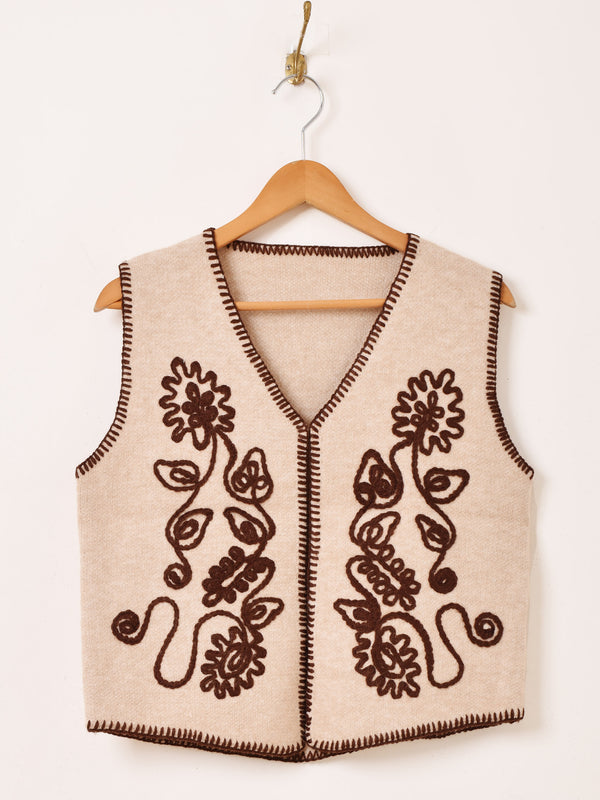 【2色展開】Meridian テープ刺繍 ニットベスト