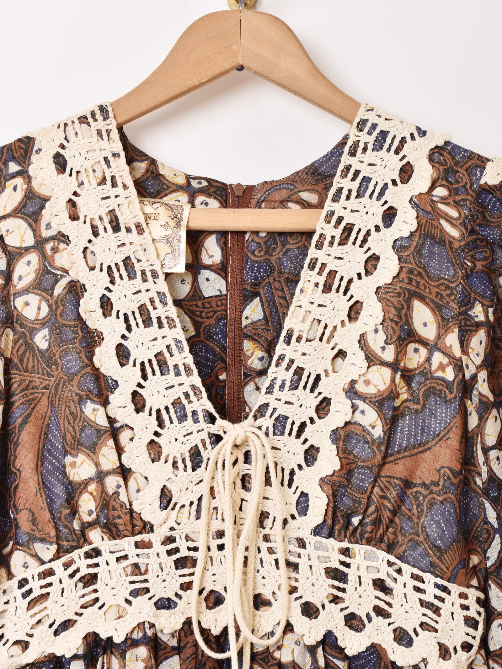 70's GUNNESAX バティックプリント 長袖ロングドレス – 古着屋Top of