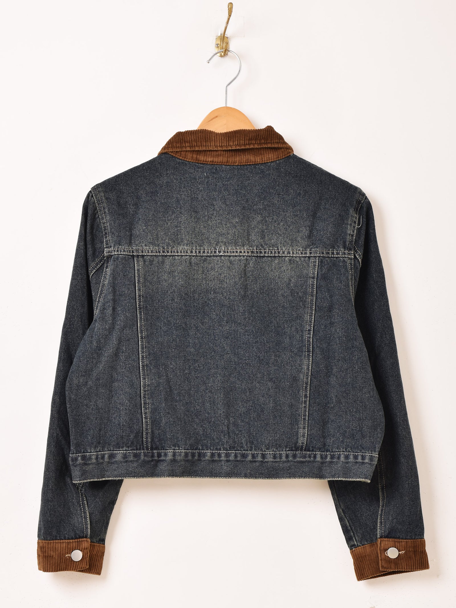 B03_9792_8e848584-ceec-4ce7-