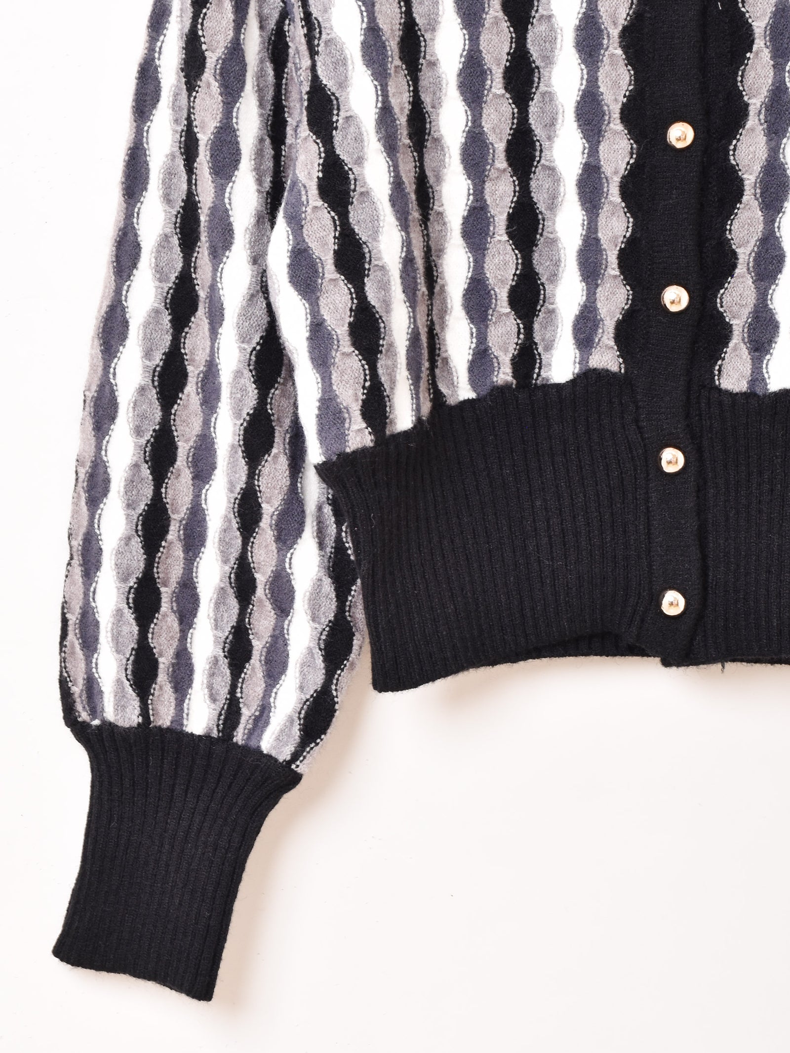 値下げ　古着　イタリア製　Peter Elliott ストライプ柄カーディガン 値下げ 古着 イタリア製 Peter Elliott ストライプ柄カーディガン