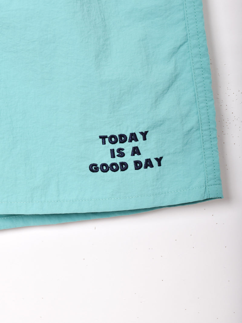 【2色展開】 刺繍 ナイロン イージーショートパンツ「TODAY IS A GOOD DAY」