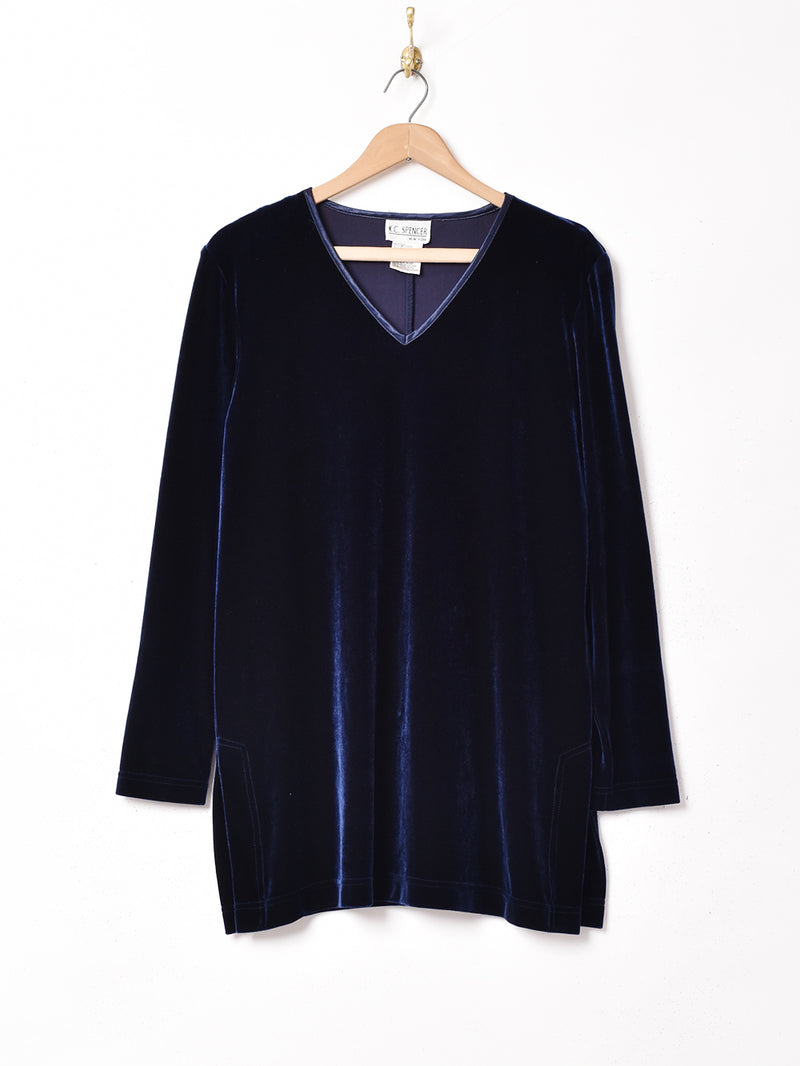 Vネックべロアトップス