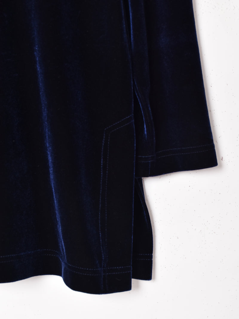 Vネックべロアトップス