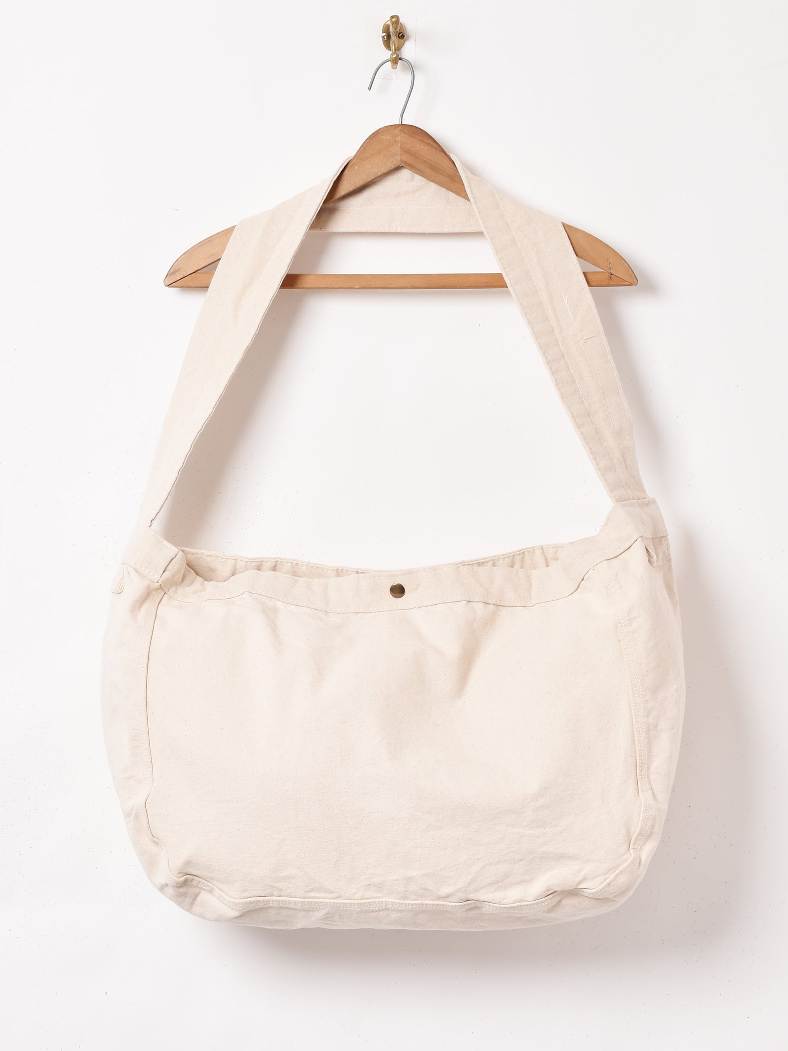 A03_2693_ce590653-c742-4ad7-