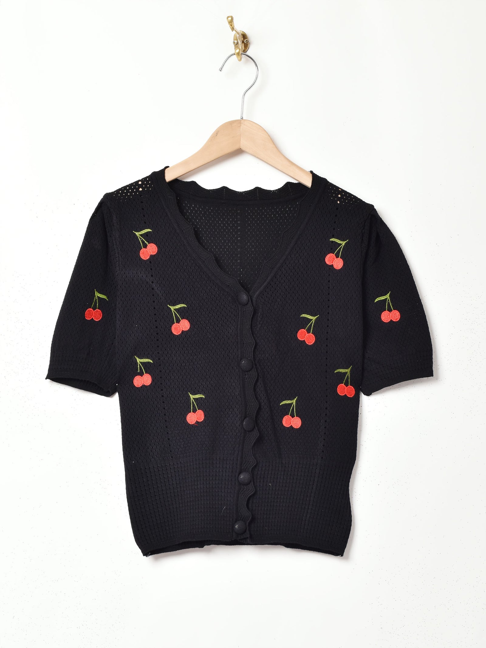 2色展開】Meridian さくらんぼ刺繍 半袖カーディガン – 古着屋Top of