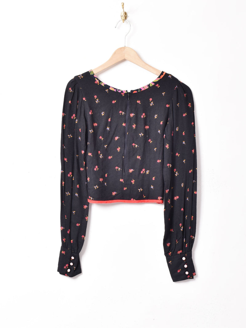 花柄 クロップドトップス