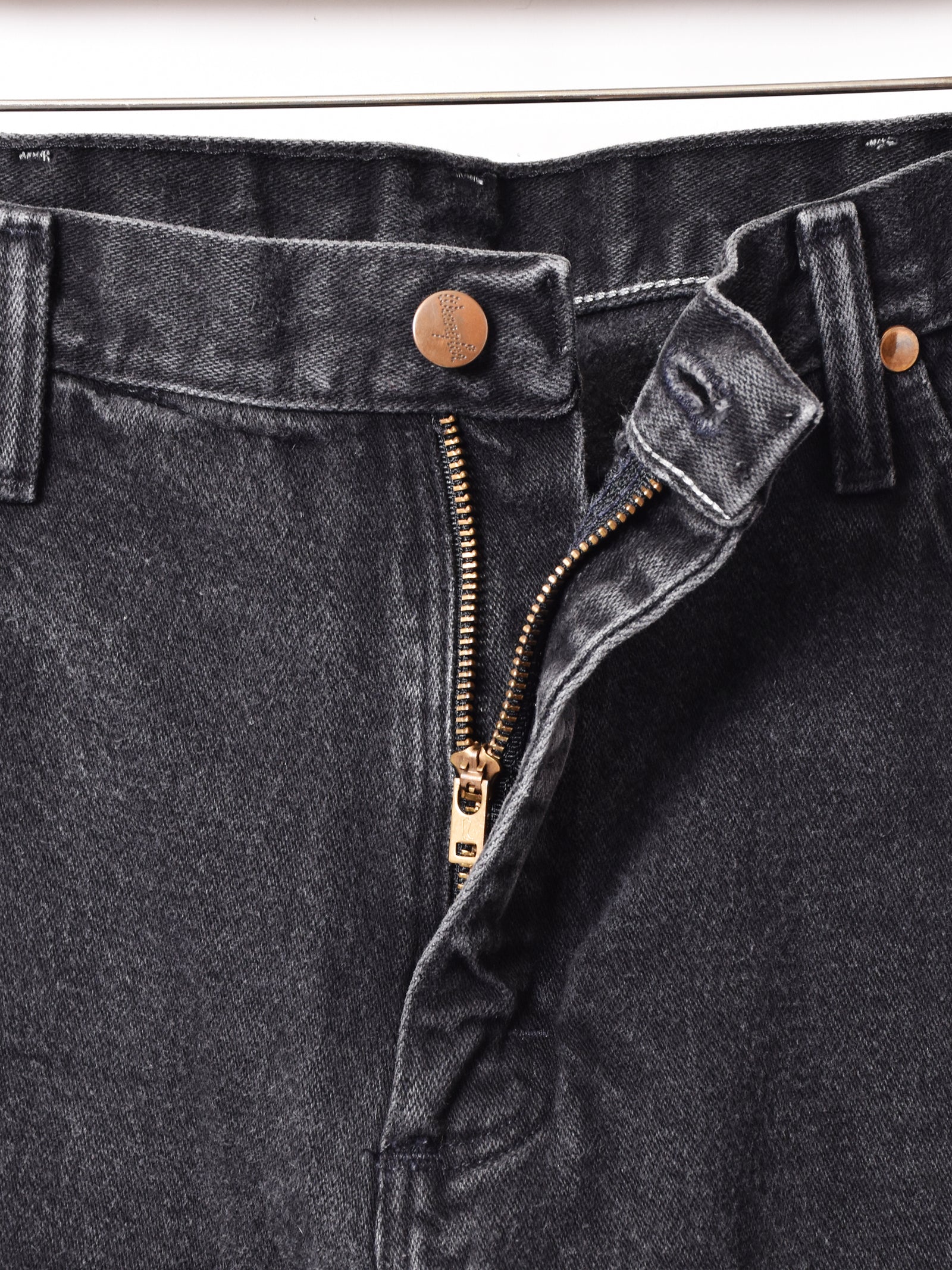 Wrangler ブラックデニムパンツ W33 – 古着屋Top of the Hillの