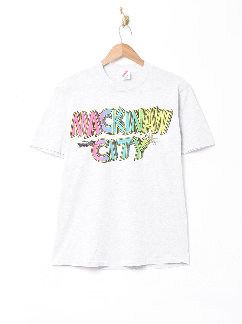 アメリカ製MACKINAW CITYグラフィティープリントTシャツ