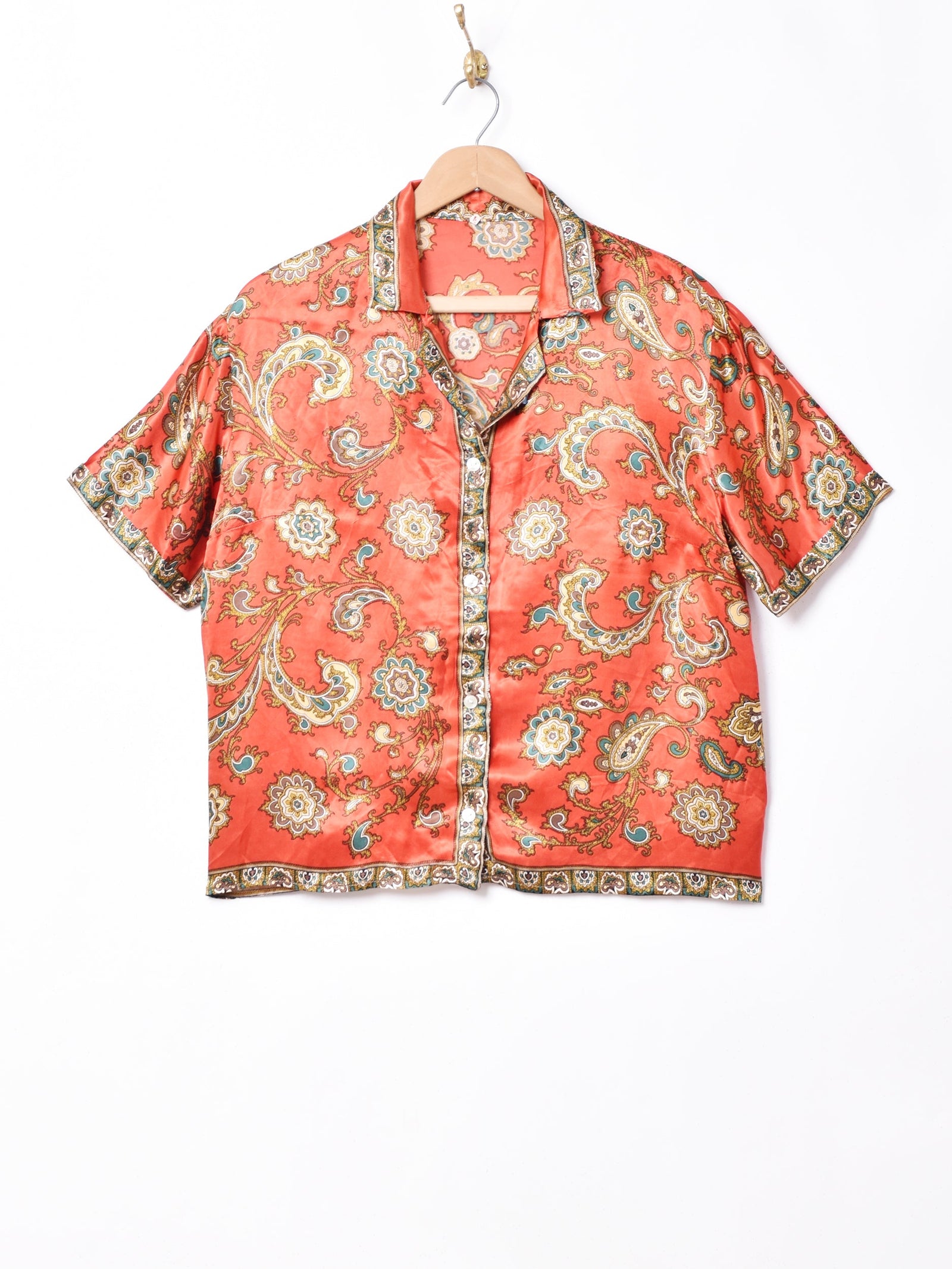 古着　サテンシャツ　総柄 ☆US古着総柄サテンシャツ&frasl;パジャマシャツ&frasl;個性&frasl;M