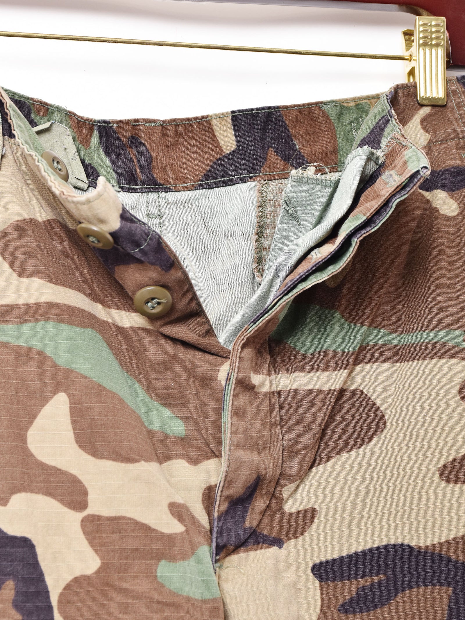 アメリカ軍 ウッドランドカモ ショートパンツ W34 – 古着屋Top of the