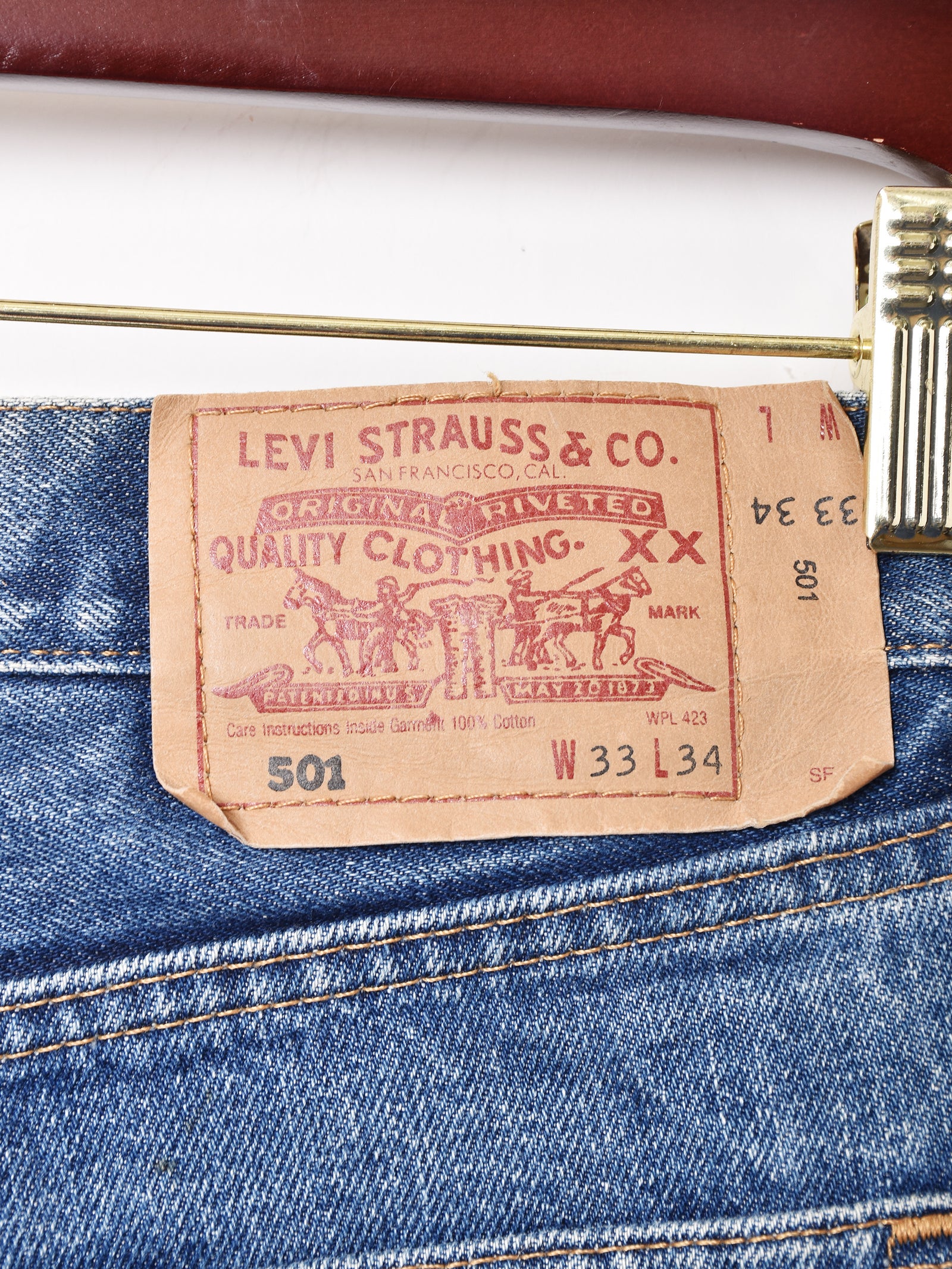 リメイク スペイン製 Levi's 501 ダメージデニムパンツ W33 – 古着屋Top of the Hillのネット通販サイト