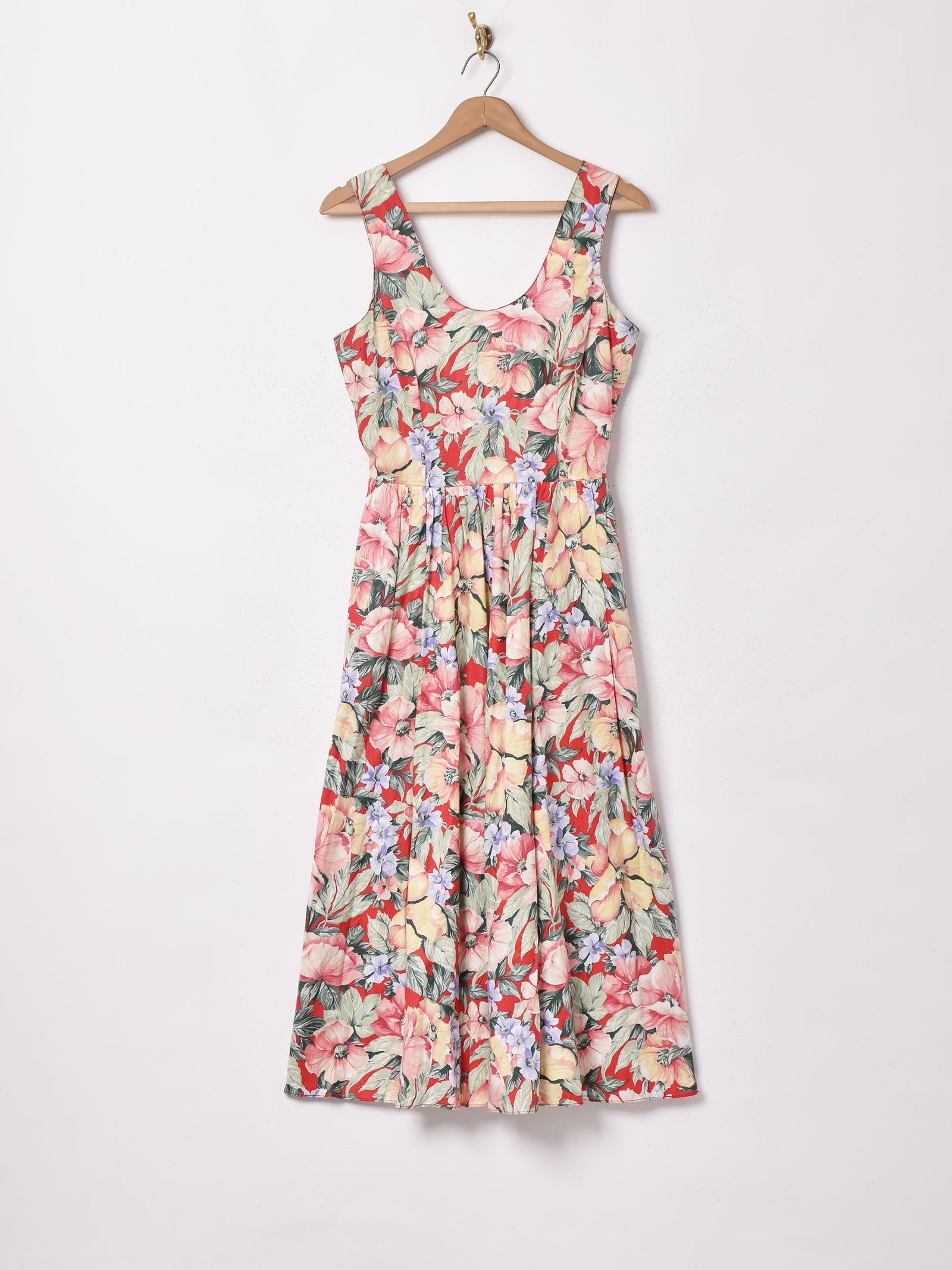 新品　STUMBLY(スタンブリー) 　ノースリーブロングワンピース ドット柄 新品 STUMBLY(スタンブリー) ノースリーブロングワンピース ドット柄