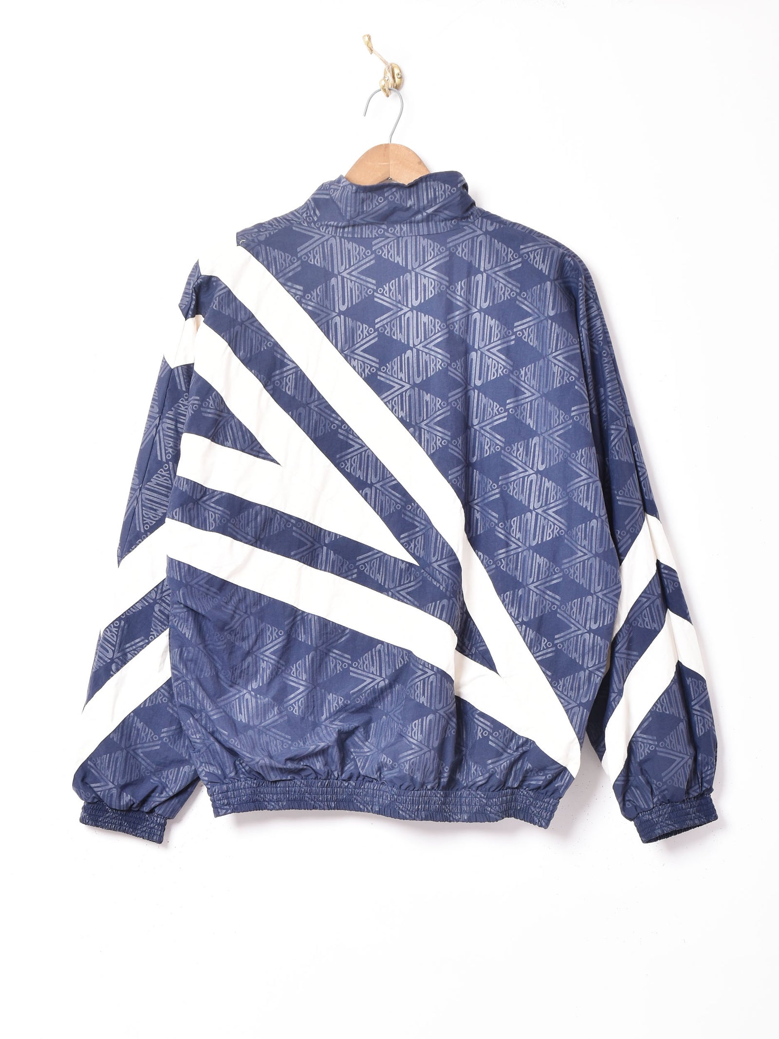UMBRO デザイン ナイロンジャケット – 古着屋Top of the Hillの UMBRO デザイン ナイロンジャケット – 古着屋Top of the Hillの