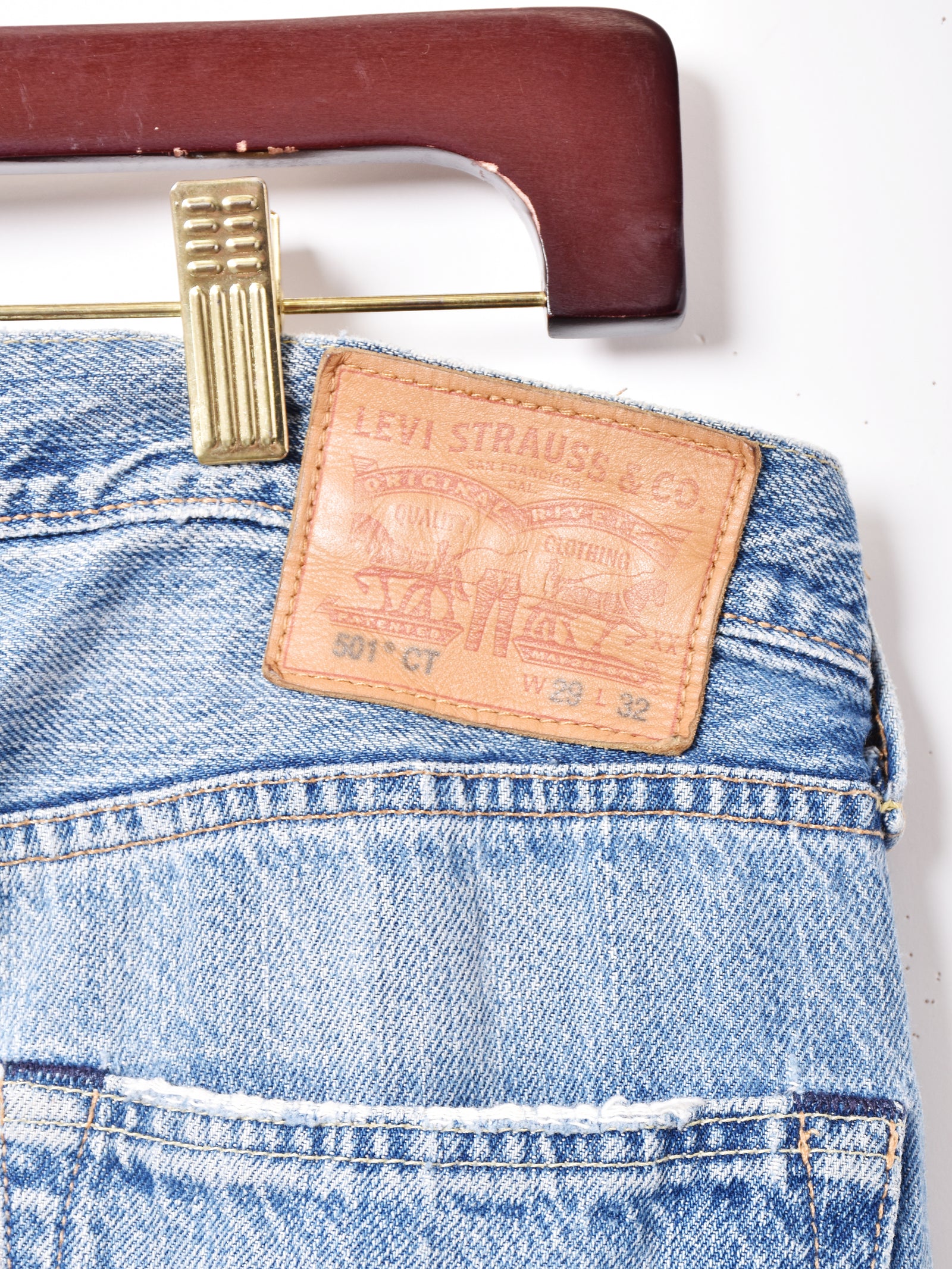 Levi's 501ダメージパンツ W32 – 古着屋Top of the Hillのネット通販サイト