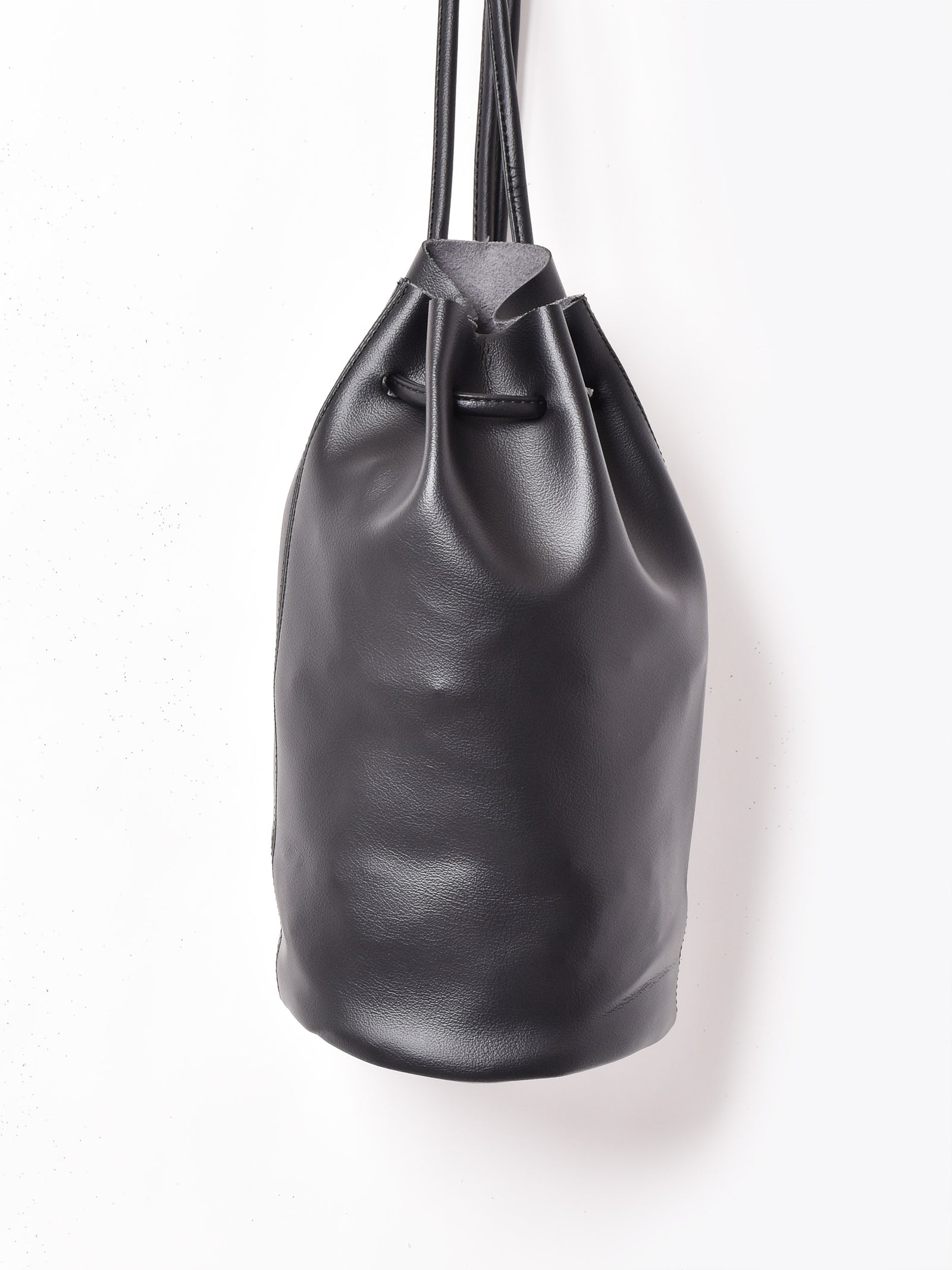 ayllon CASILDA POUCH IN BLACK レザー 巾着バッグ CASILDA Pouch in