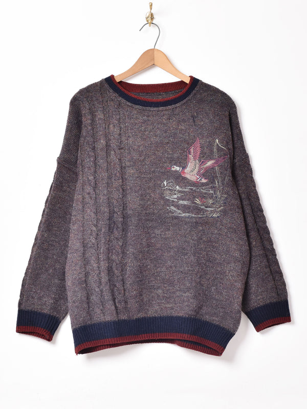 鳥刺繍セーター