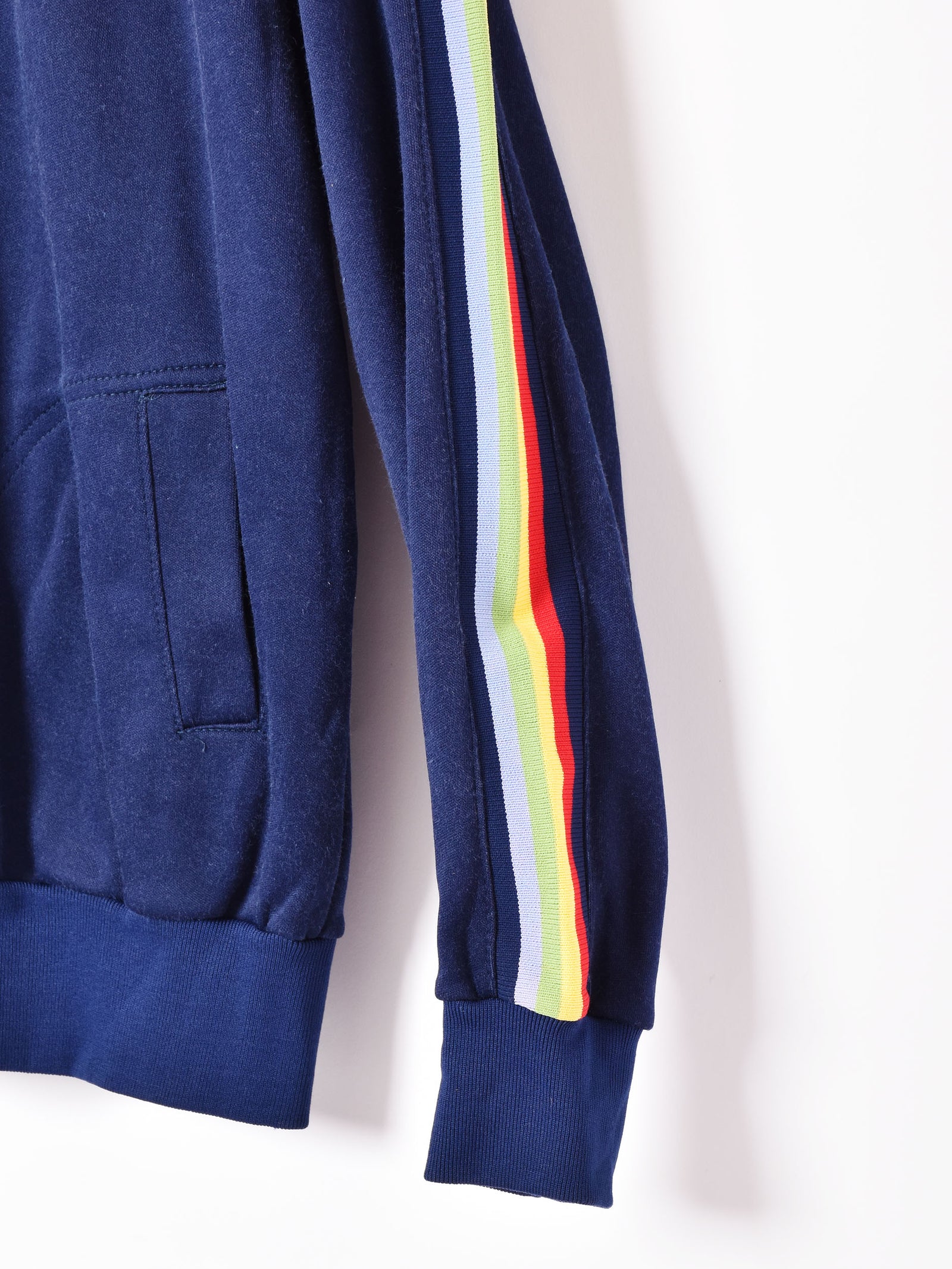 C03_7840_e4de669b-7f87-4aa1-