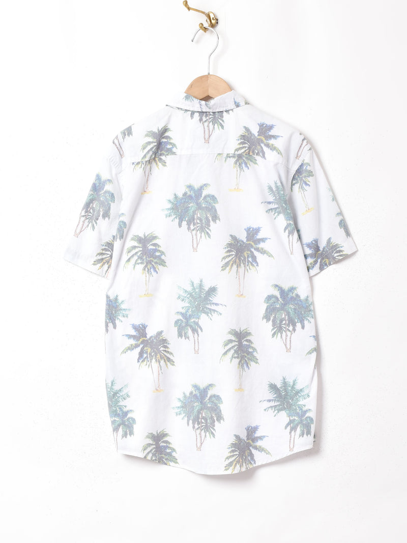ヤシの木柄 ハワイアンシャツ