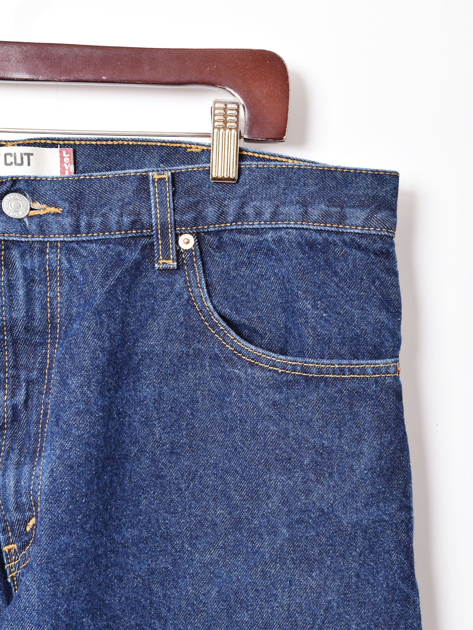 Levi's 517 ブーツカット デニムパンツ W38 – 古着屋Top of the Hillの